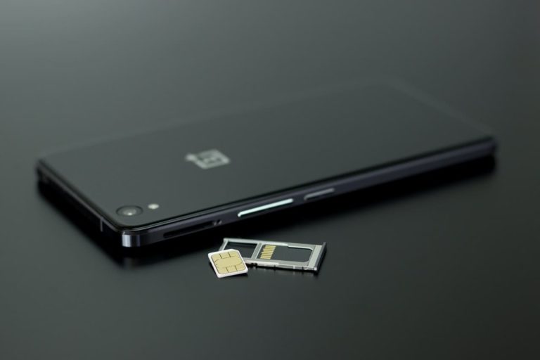 そのSDカードは大丈夫？スマートフォンの不具合はSDカードの寿命や故障も原因になる。｜携帯はやっぱりdocomo!